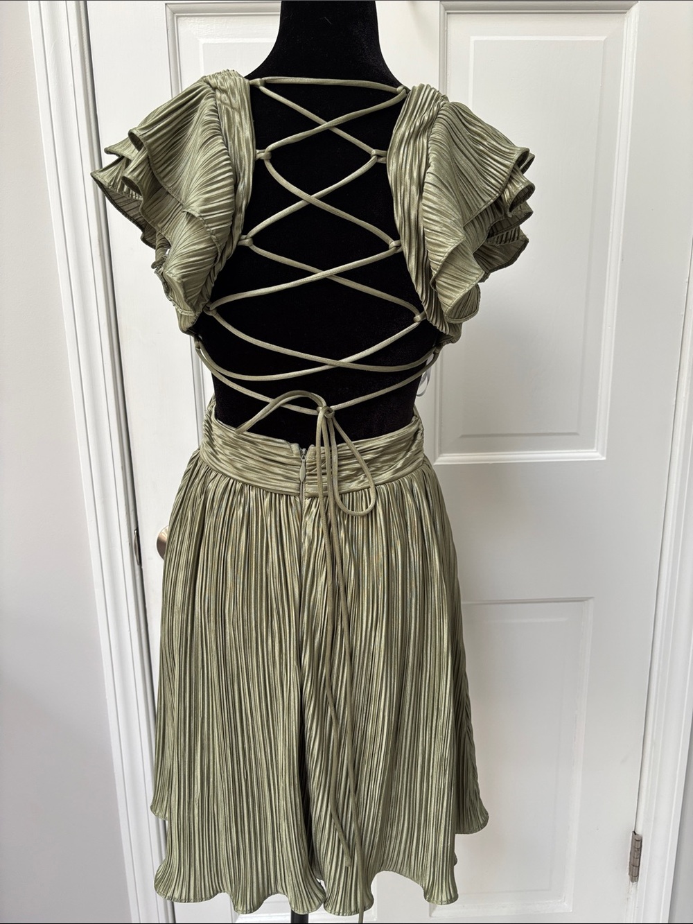 Lulu's Sage Ruched Dress - Picture 3 of 9